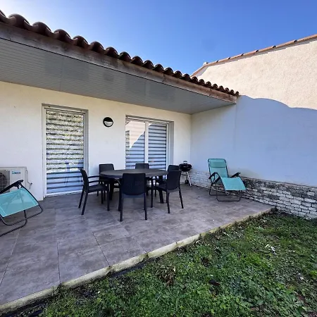 Casa de Férias Mini-villa With Swimming Pool In