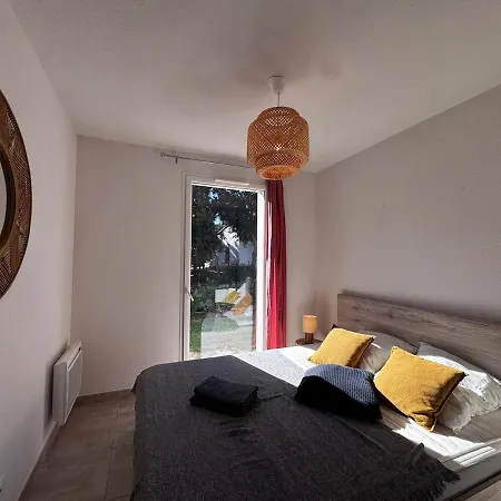 Casa de Férias Mini-villa With Swimming Pool In