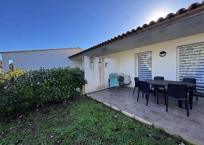 Mini-villa With Swimming Pool In Casa de Férias *