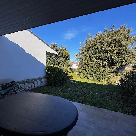 Mini-villa With Swimming Pool In בית נופש *