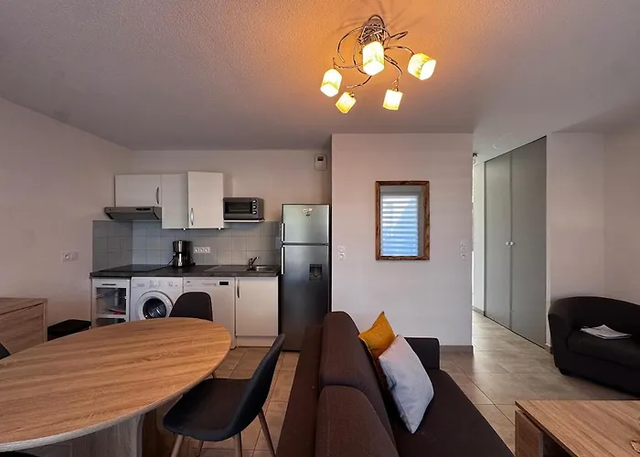 בית נופש Mini-villa With Swimming Pool In *