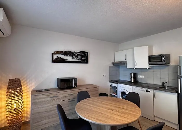 Mini-villa With Swimming Pool In * בוניפסיו