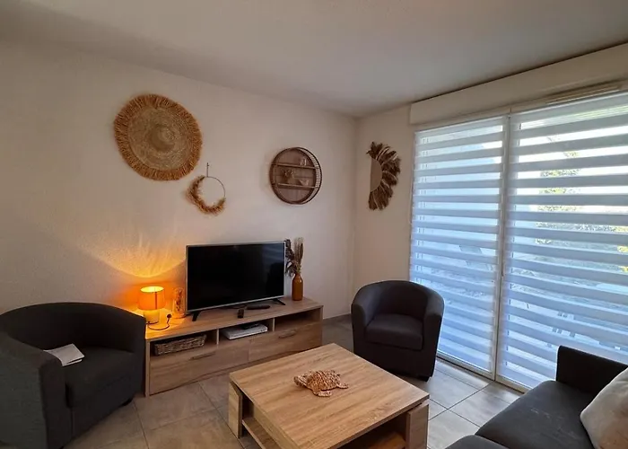 Mini-villa With Swimming Pool In Bonifacio (Corsica)